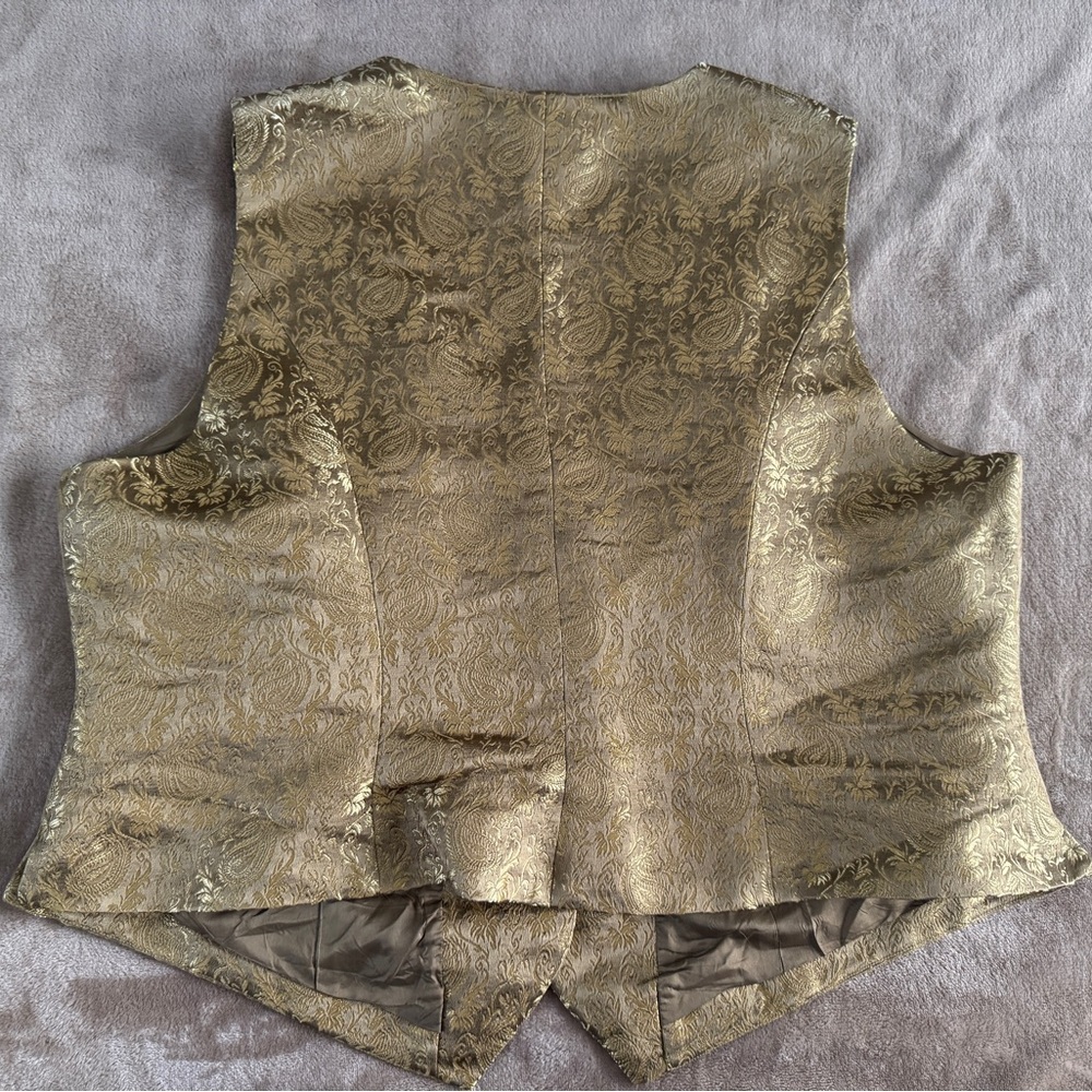 Elegant Gold Brocade Vest - Picture 9 of 9